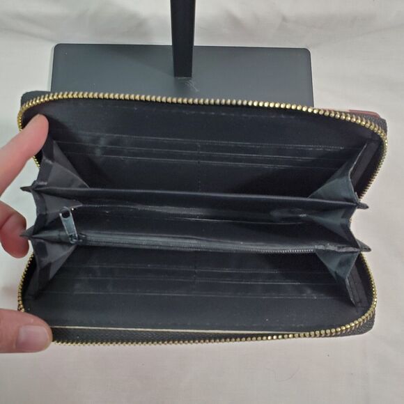 Wallet Clutch Brown Pink Hearts Zip Around 12 Card Slots 8" x 4" x 1 New - Picture 3 of 9